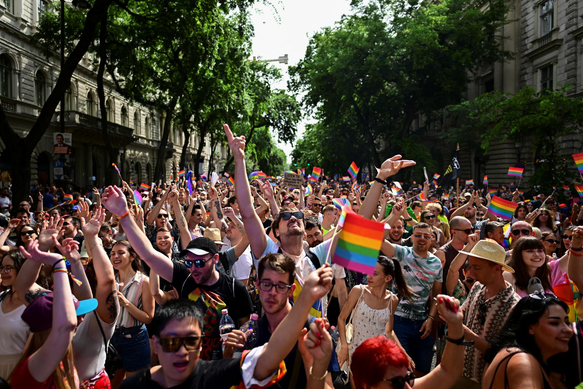 Maďarsk&aacute; pol&iacute;cia nevid&iacute; d&ocirc;vod zak&aacute;zať pochod Budapest Pride. Vlani ho zak&aacute;zal Orb&aacute;n