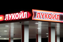 Viacero korpor&aacute;ci&iacute; vr&aacute;tane americk&yacute;ch vyjadrilo z&aacute;ujem o k&uacute;pu t&yacute;chto akt&iacute;v. FOTO: REUTERS