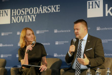 O &uacute;vodn&yacute; pr&iacute;hovor sa na pondelňaj&scaron;ej HN konferencii SlovakAI postaral minister invest&iacute;ci&iacute; region&aacute;lneho rozvoja a informatiz&aacute;cie SR Samuel Migaľ. FOTO: HN/Peter Mayer