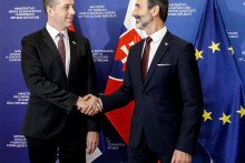 Minister zahraničn&yacute;ch vec&iacute; Srbskej republiky Marko Djurič a minister zahraničn&yacute;ch vec&iacute; a eur&oacute;pskych z&aacute;ležitost&iacute; Juraj Blan&aacute;r. FOTO: TASR/Dano Veselsk&yacute;