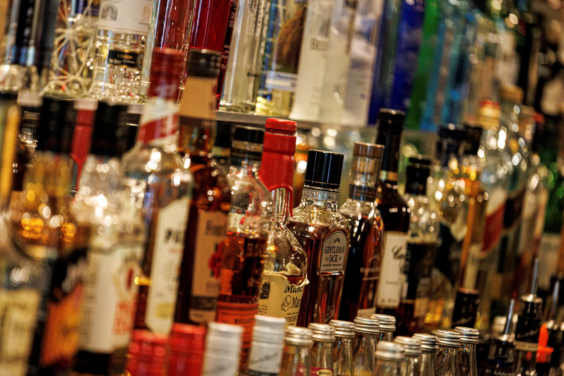 Od pondelka vo Varšave platí zákaz nočného predaja alkoholu, podnikov sa to ale nedotkne