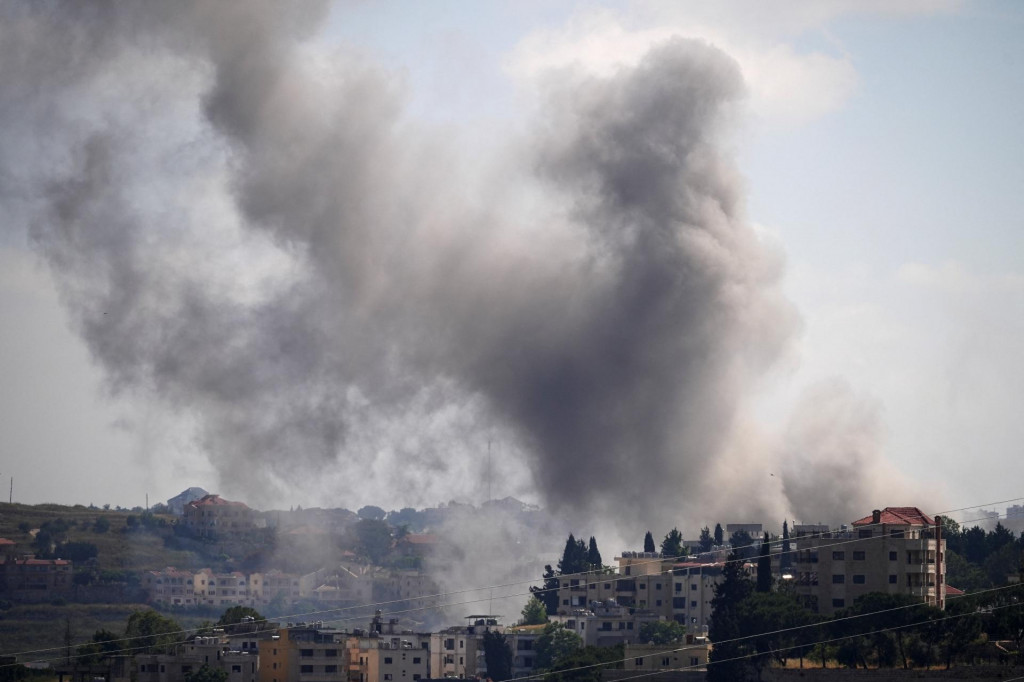 Izrael podnikol tento &uacute;tok v čase, keď arm&aacute;da ozn&aacute;mila obsadenie strategick&eacute;ho hradu Beaufort v južnom Libanone. FOTO: REUTERS