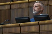 Na sn&iacute;mke predseda N&aacute;rodnej rady Richard Ra&scaron;i (Hlas-SD). FOTO: TASR/Jakub Kotian
