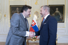 Prezident Peter Pellegrini (vpravo) a predseda Najvy&scaron;&scaron;ieho s&uacute;du SR Franti&scaron;ek Mozner. FOTO: TASR/Pavel Neubauer