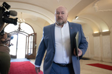 Minister cestovn&eacute;ho ruchu a &scaron;portu Rudolf Huliak (nez&aacute;visl&yacute;). FOTO: TASR