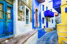 Farebn&eacute; domčeky v meste Mandraki na ostrove Nisyros. FOTO: Dreamstime