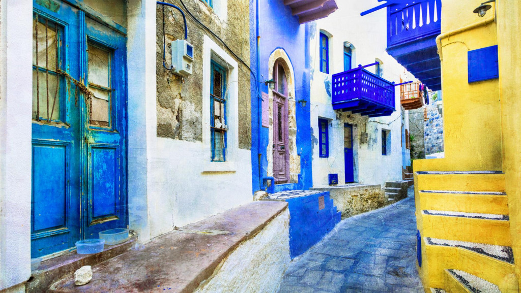 Farebn&eacute; domčeky v meste Mandraki na ostrove Nisyros. FOTO: Dreamstime