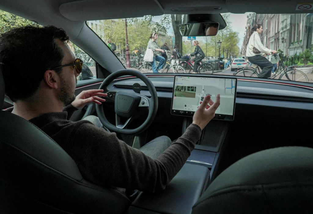 Z&aacute;stupcovia člensk&yacute;ch &scaron;t&aacute;tov E&Uacute; bud&uacute; k problematike auton&oacute;mneho riadenia najbliž&scaron;ie diskutovať 30. j&uacute;na. FOTO: Reuters