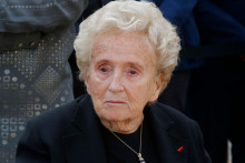 Na arch&iacute;vnej sn&iacute;mke z 5. j&uacute;la 2017 Bernadette Chiracov&aacute;, manželka b&yacute;val&eacute;ho franc&uacute;zskeho prezidenta Jacquesa Chiraca. FOTO: TASR/AP