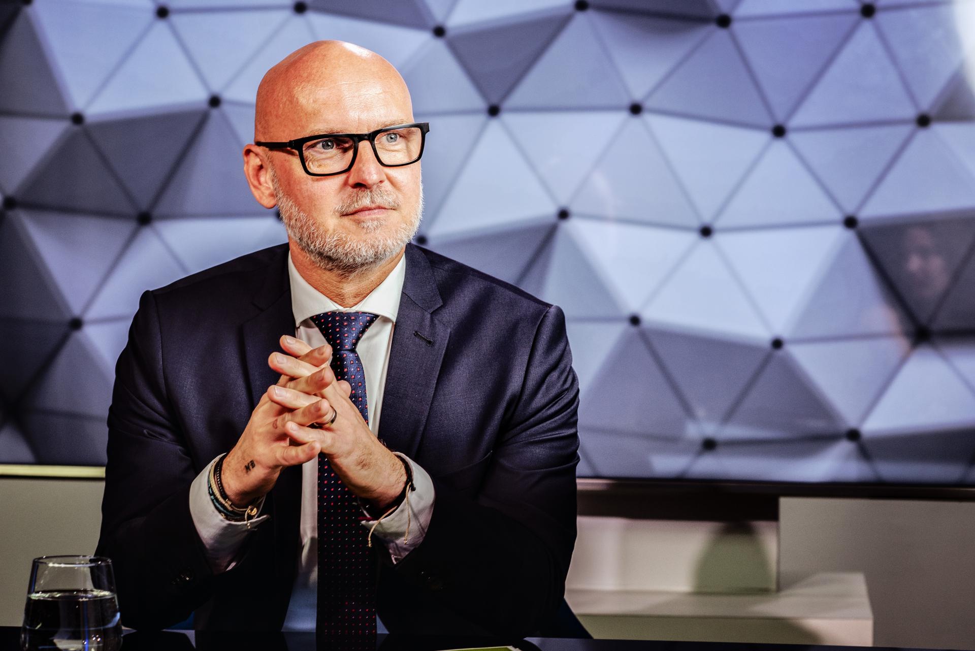 Gröhling kritizuje referendum Demokratov. SaS chce ísť do vo