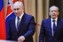 Rusk&yacute; prezident Vladimir Putin a &scaron;&eacute;f FSB Vladimir Bortnikov. FOTO: TASR/AP