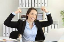 Začať jednoducho je d&ocirc;ležit&eacute; preto, že motiv&aacute;cia kol&iacute;&scaron;e. Ak si nastav&iacute;me pr&iacute;li&scaron; vysok&uacute; latku, pri &uacute;nave alebo strese nesprav&iacute;me nič. FOTO: Shutterstock