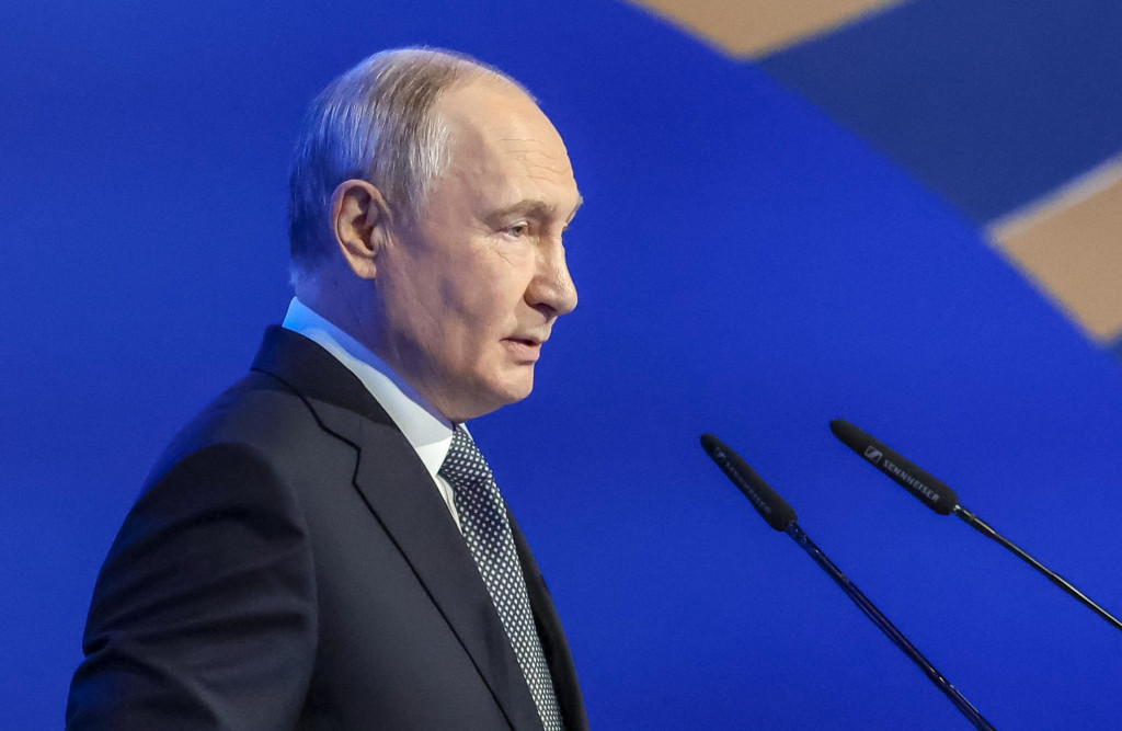 Putin označuje Rusko za ba&scaron;tu &rdquo;tradičn&yacute;ch&rdquo; hodn&ocirc;t a v krajine je zak&aacute;zan&aacute; &rdquo;propag&aacute;cia netradičn&yacute;ch sexu&aacute;lnych vzťahov&rdquo;. FOTO: TASR/AP