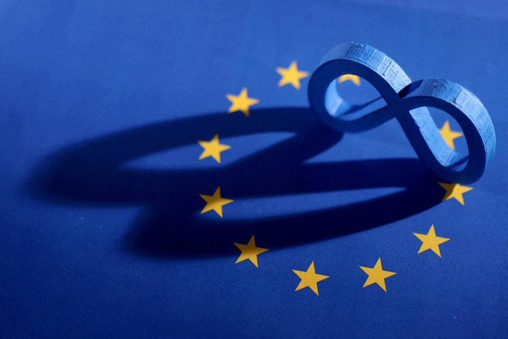 Eurokomisia vy&scaron;etruje firmu Meta pre &uacute;dajn&eacute; poru&scaron;enie pr&aacute;vnych predpisov E&Uacute; v oblasti hospod&aacute;rskej s&uacute;ťaže. FOTO: REUTERS