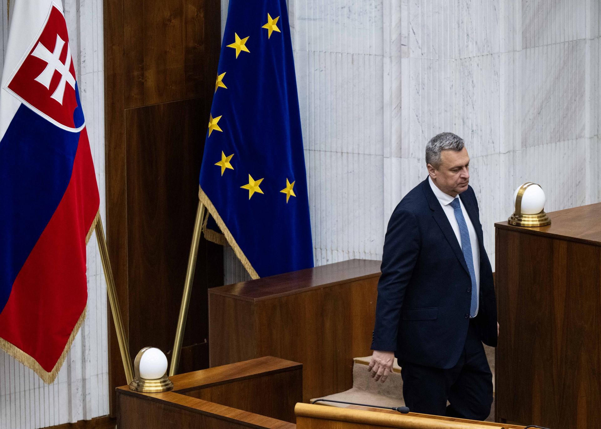 Národniari si ľudí na odchod z rezortu vyhliadli už dávnejši