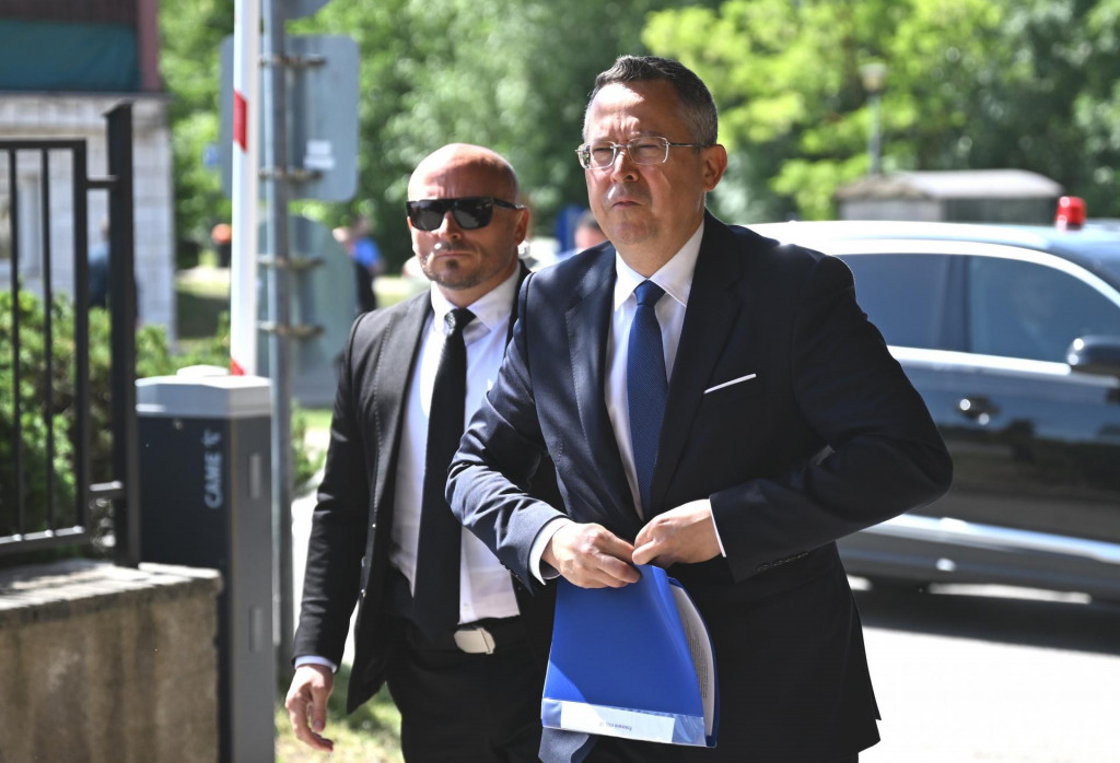 Na sn&iacute;mke minister financi&iacute; Ladislav Kamenick&yacute; (Smer-SD). FOTO: TASR/Franti&scaron;ek Iv&aacute;n