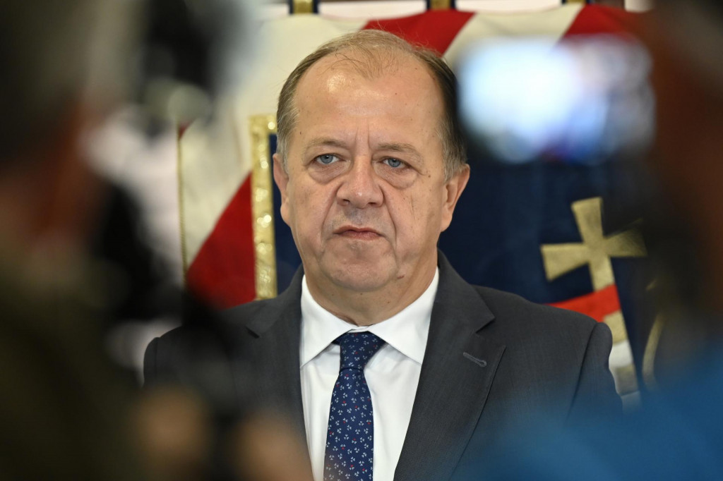 Na sn&iacute;mke prezident &Uacute;nie miest Slovenska (&Uacute;MS) Richard Rybn&iacute;ček. FOTO: TASR/Radovan Stoklasa