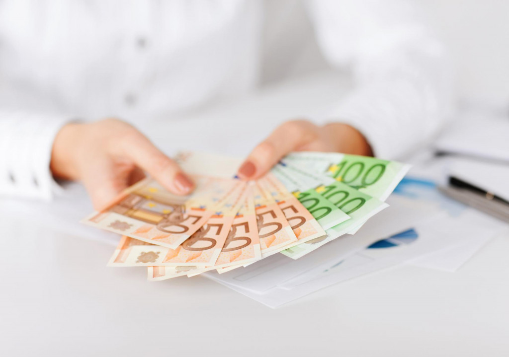 Medzi menej zn&aacute;me d&aacute;vky patr&iacute; garančn&aacute; d&aacute;vka.