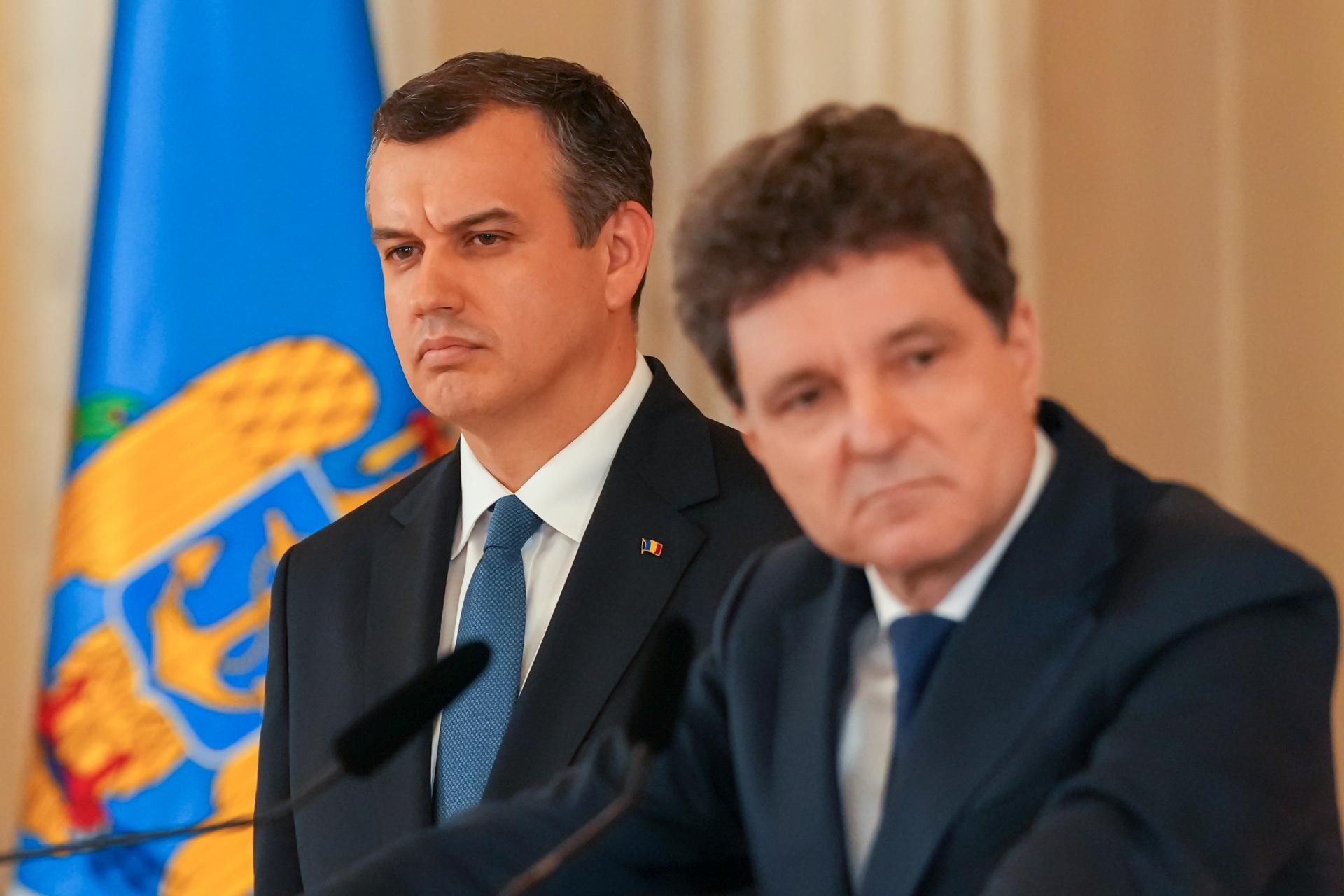 "Najlepšie politické riešenie". Rumunský prezident zmenil nominantov na premiéra v snahe zostaviť vládu