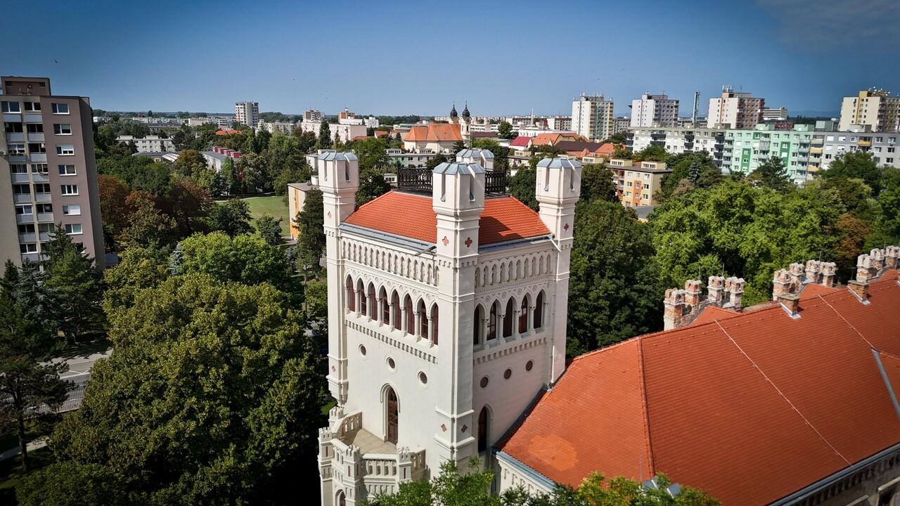 Senec, Galanta a &Scaron;aľa ako ich nepozn&aacute;te. Dokument&aacute;rny projekt men&iacute; pr&iacute;behy miest na filmov&eacute; z&aacute;žitky