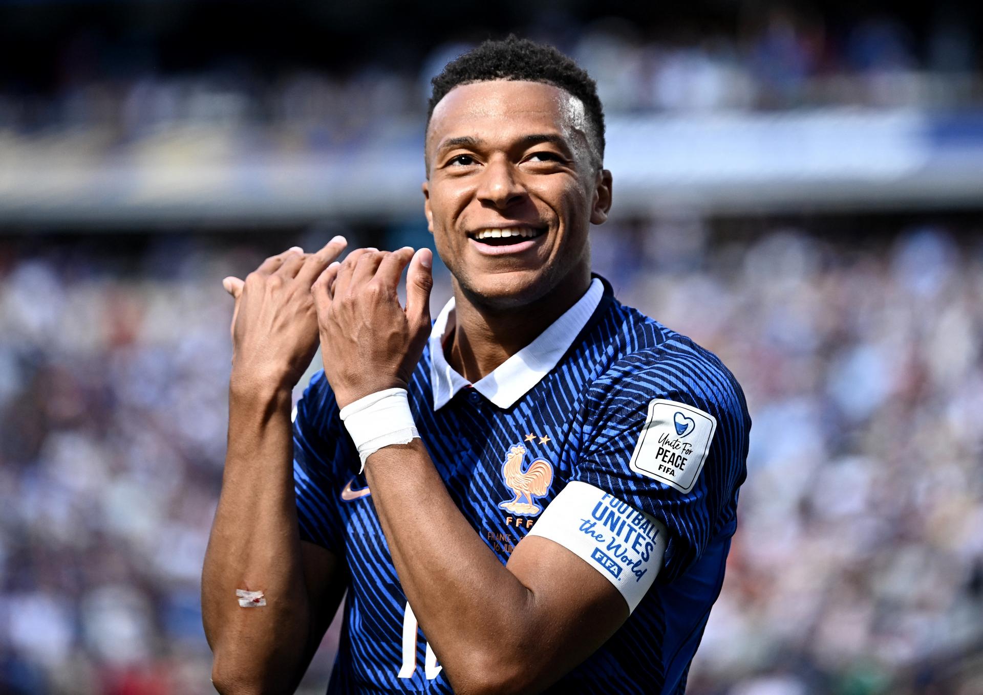 MS vo futbale: Franc&uacute;zi zdolali Senegal, Mbappe prekonal historick&yacute; rekord Oliviera Girouda