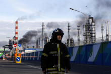 Ropn&aacute; rafin&eacute;ria v Moskve. FOTO: Reuters