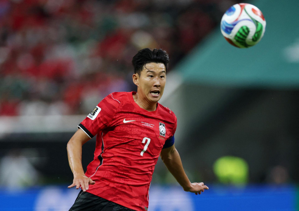 Juhok&oacute;rejsk&yacute; kapit&aacute;n Heung-min Son. FOTO: REUTERS