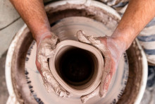 Trh s ručne vyr&aacute;ban&yacute;mi predmetmi zaž&iacute;va nečakan&uacute; renesanciu. FOTO: Dreamstime