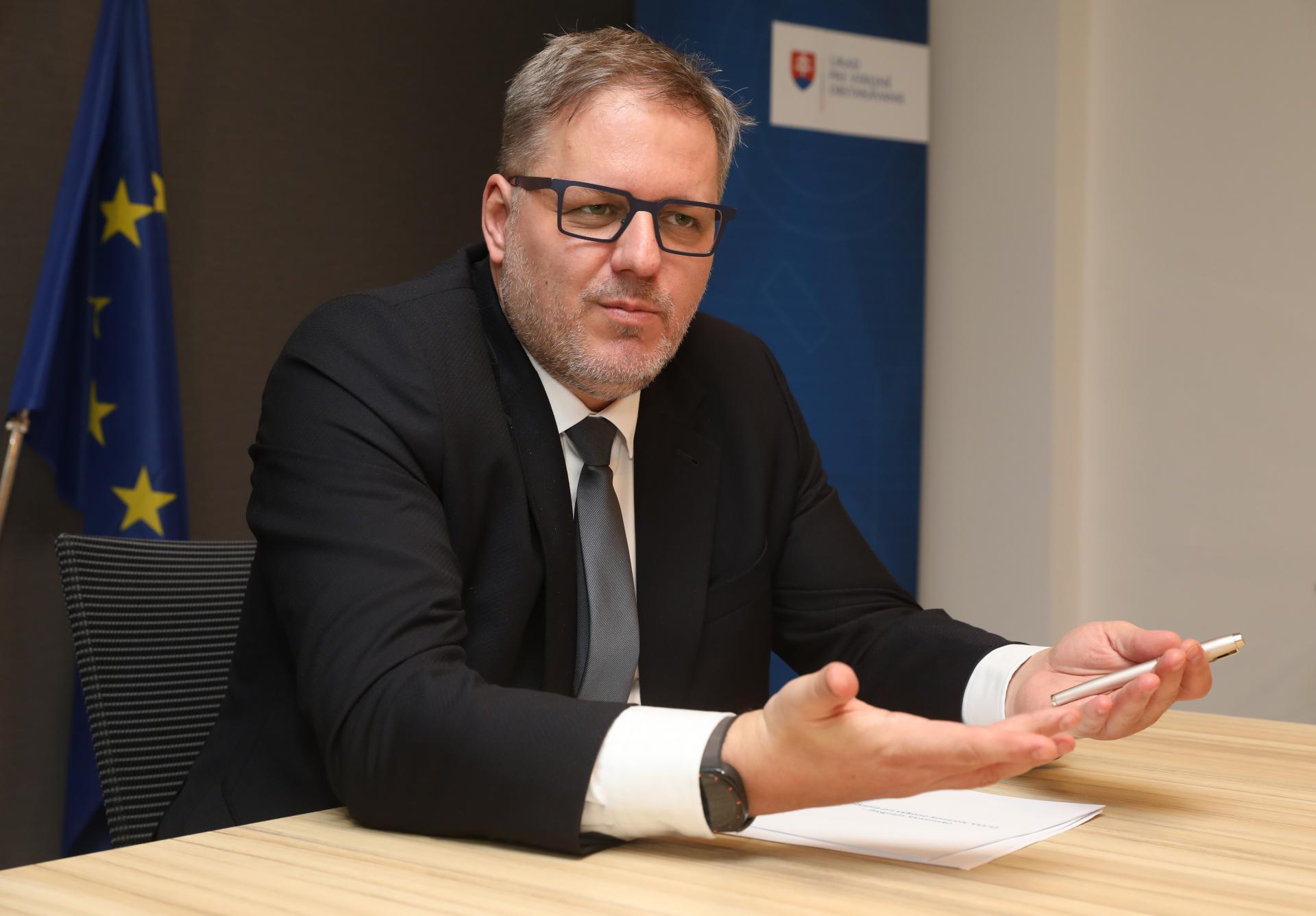 &Uacute;rad pre verejn&eacute; obstar&aacute;vanie zistil viacero poru&scaron;en&iacute; pri z&aacute;kazke ministerstva na automatizovan&eacute; radary
