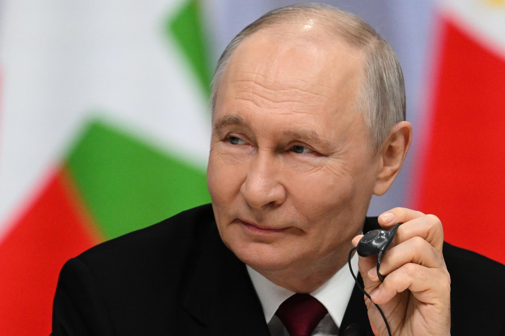 Kremeľ: Eur&oacute;pania "napumpovali" Trumpa &scaron;kodliv&yacute;mi my&scaron;lienkami, &uacute;toky odďaľuj&uacute; stretnutie Zelensk&eacute;ho​ s Putinom