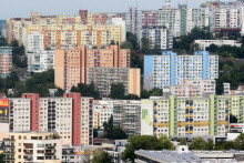 Najv&auml;č&scaron;ia banka dočasne zlacnila hypot&eacute;ky.

FOTO: ARCH&Iacute;V HN