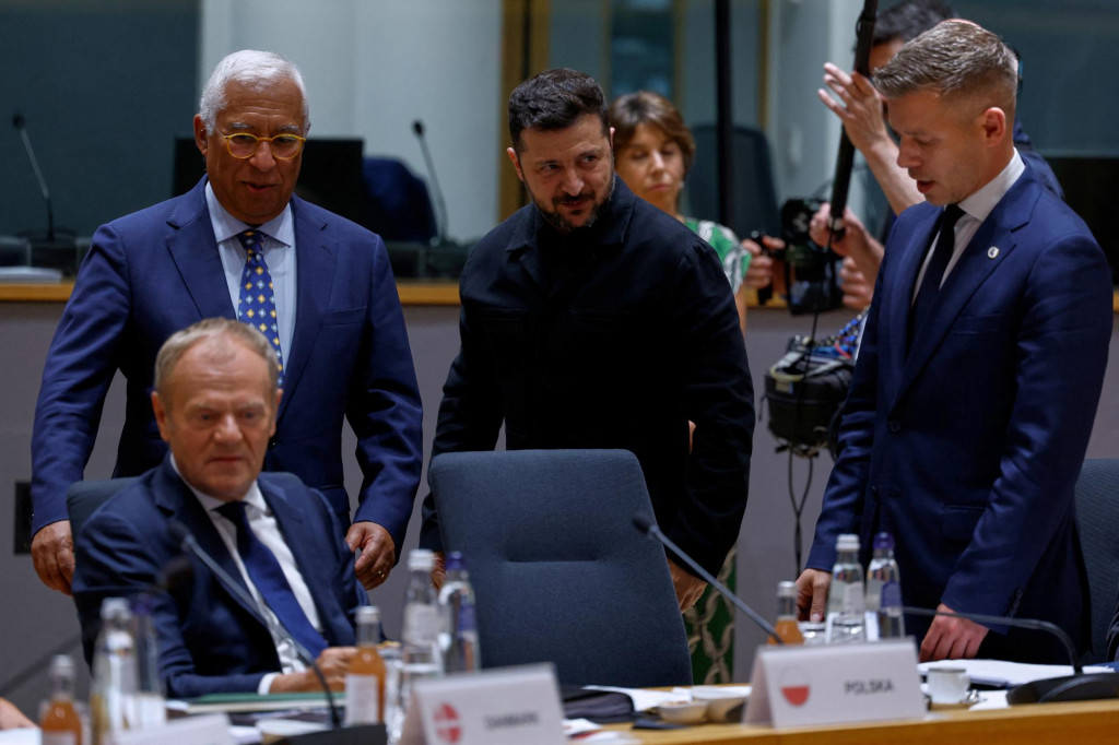 Stretnutia s l&iacute;drami E&Uacute; v Bruseli sa osobne z&uacute;častnil ukrajinsk&yacute; prezident Volodymyr Zelenskyj. FOTO: Reuters