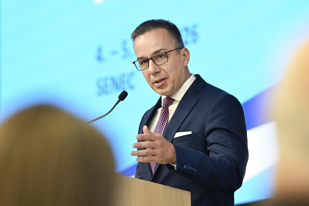 Minister pr&aacute;ce, soci&aacute;lnych vec&iacute; a rodiny Erik Tom&aacute;&scaron; (Hlas-SD). FOTO: TASR/Pavel Neubauer
