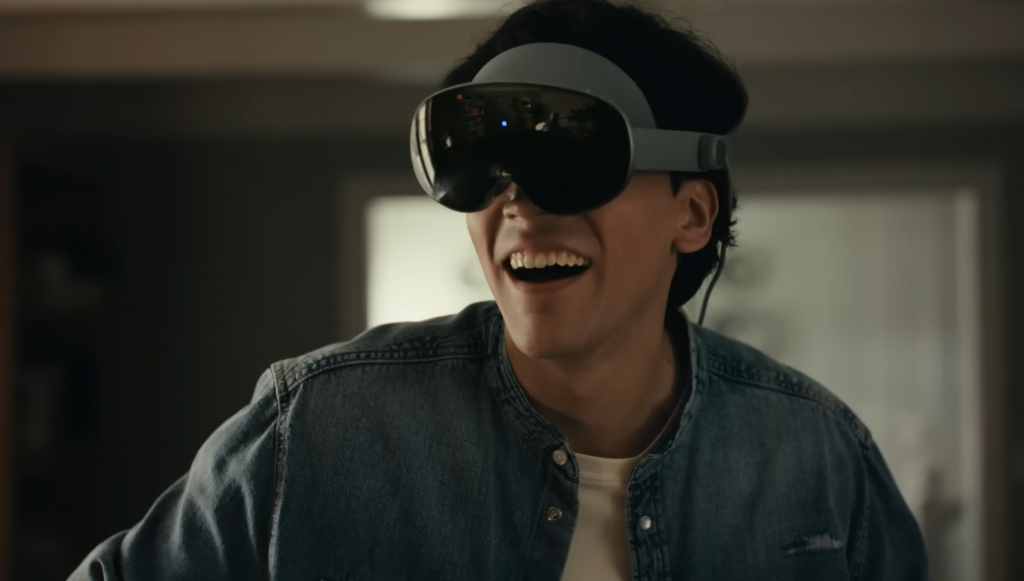 V headsetoch bol veľk&yacute; potenci&aacute;l, ktor&yacute; sa nepodarilo pretaviť do praxe. FOTO: YouTube/Samsung