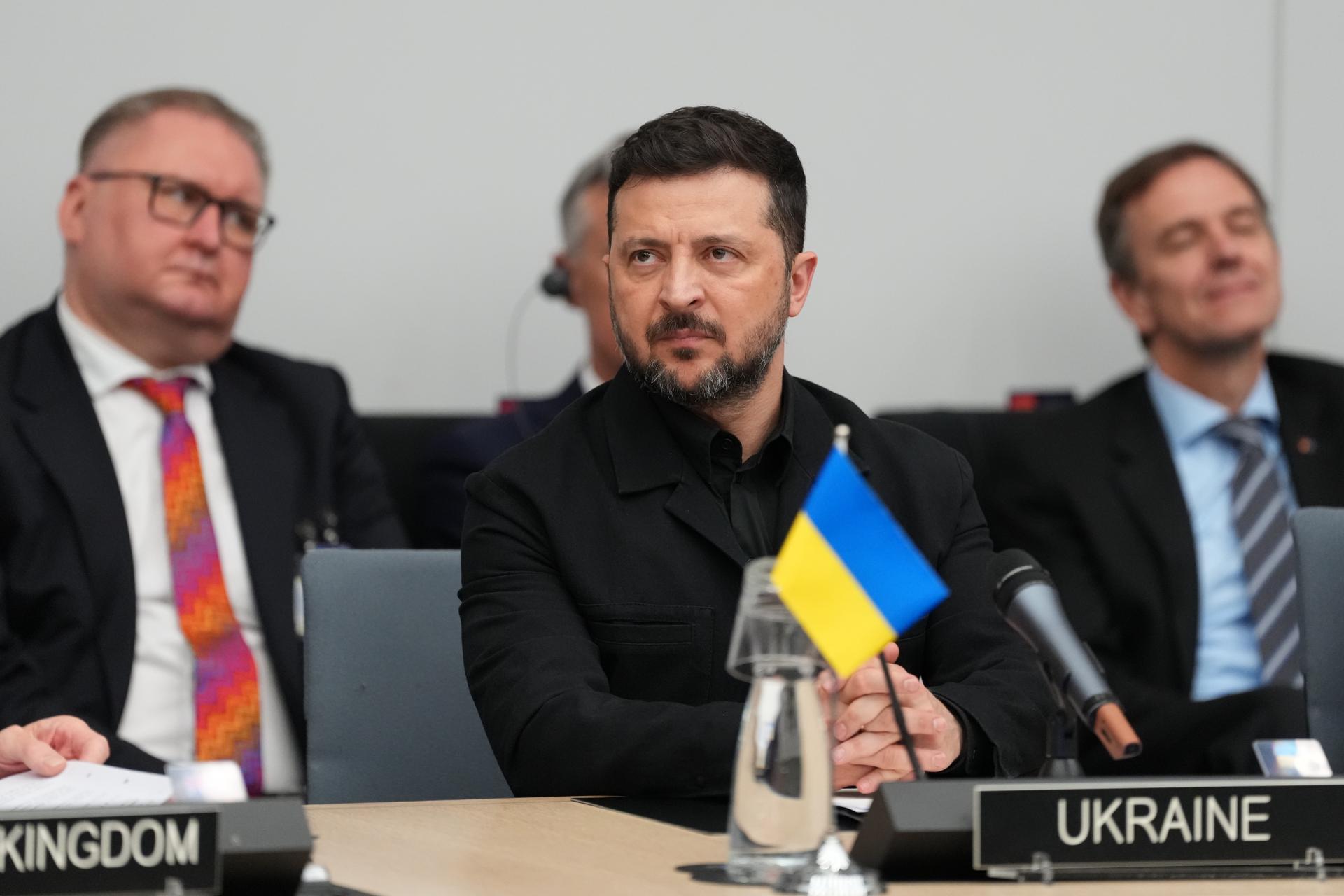 Zelenskyj varuje pred nov&yacute;mi rusk&yacute;mi &uacute;tokmi, vyz&yacute;va Ukrajincov na opatrnosť