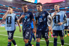 Futbalisti Paraguaja zľava Alexandro Maidana, Gustavo Velazquez, Gustavo Gomez a Antonio Sanabria. FOTO: TASR/AP