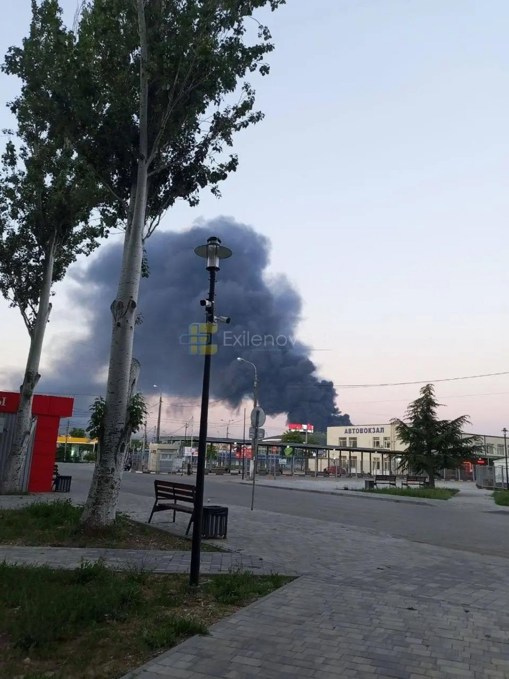 Požiar v meste Kerč. FOTO: TG/Exilenova_plus