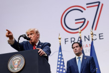 Donald Trump a Marco Rubio. FOTO: REUTERS