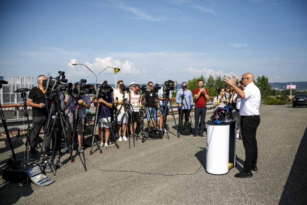 Jozef R&aacute;ž sa p&uacute;&scaron;ťa do volebn&eacute;ho s&uacute;boja. FOTO: TASR/D. Veselsk&yacute;