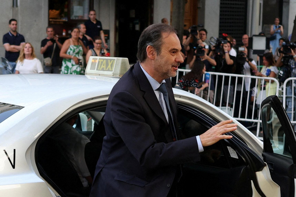 B&yacute;val&yacute; &scaron;panielsky minister dopravy Jos&eacute; Luis &Aacute;balos. FOTO: Reuters