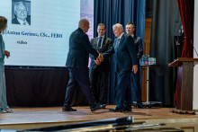 Ocenen&yacute; bol aj prof. Gerinec