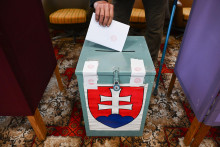 Spojen&eacute; voľby do org&aacute;nov samospr&aacute;vy obc&iacute; a voľby do org&aacute;nov samospr&aacute;vnych krajov sa bud&uacute; konať v sobotu 24. okt&oacute;bra tohto roka. FOTO: TASR/Martin Medňansk&yacute;