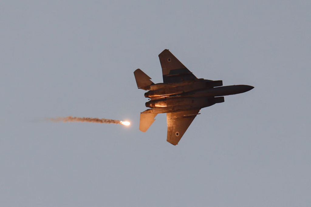 Presn&aacute; pr&iacute;čina zostrelu F-15 sa st&aacute;le vy&scaron;etruje. FOTO: RUETERS