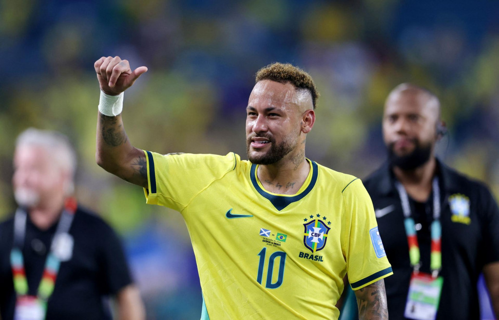 Braz&iacute;lsky Neymar Jr. oslavuje po z&aacute;pase. FOTO: REUTERS