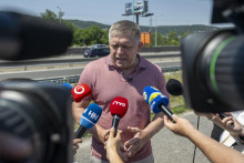 Vzťah premi&eacute;ra Roberta Fica s m&eacute;diami je nap&auml;t&yacute;. FOTO: TASR/Martin Baumann
