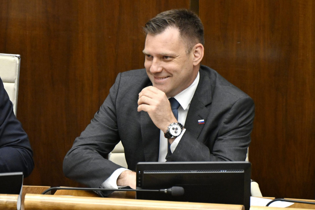 Na sn&iacute;mke minister životn&eacute;ho prostredia Tom&aacute;&scaron; Taraba (nominant SNS). FOTO: TASR/Pavel Neubauer