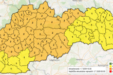 V&yacute;strahy kv&ocirc;li b&uacute;rkam na Slovensku. FOTO: SHM&Uacute;