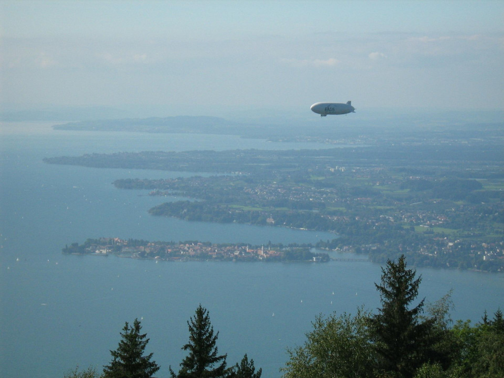 Bodamsk&eacute; jazero s ostrovom Lindau. FOTO: Wikimedia
