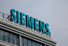 Po uzavret&iacute; &uacute;čtovn&eacute;ho roka Siemens vyk&aacute;zal siln&yacute; začiatok fi&scaron;k&aacute;lneho roka 2026. FOTO: REUTERS
