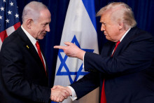 Americk&yacute; prezident Donald Trump a izraelsk&yacute; premi&eacute;r Benjamin Netanjahu. FOTO: Reuters